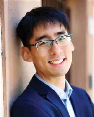 Professor Daniel Kang